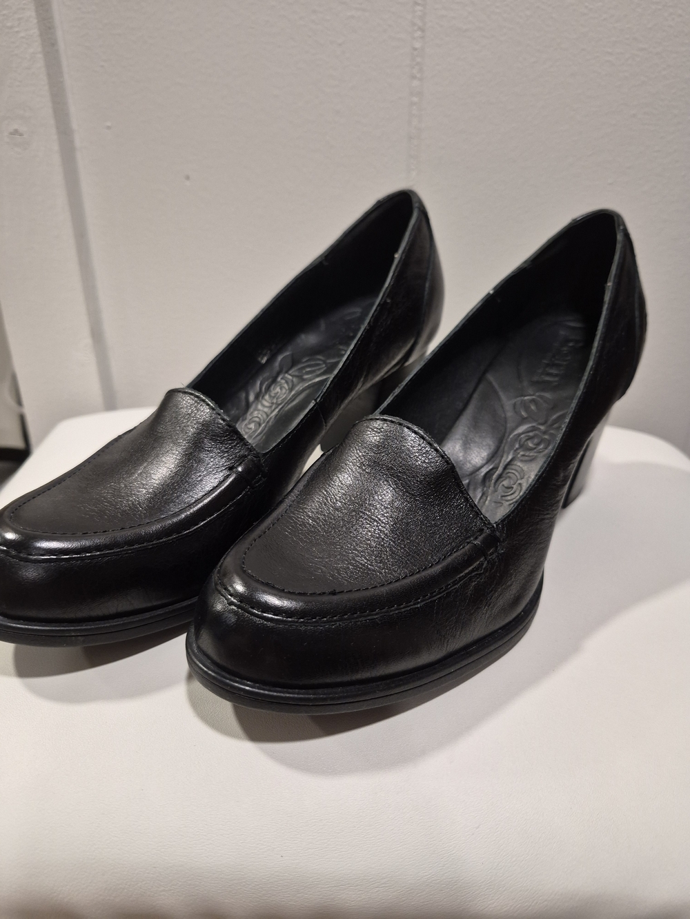 Born Black Leather Heeled Loafers